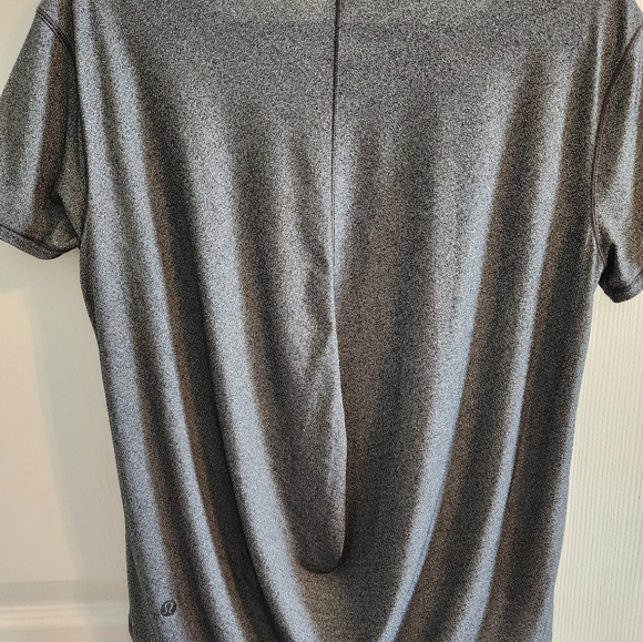 Lululemon size 6 top - Picture 2 of 3